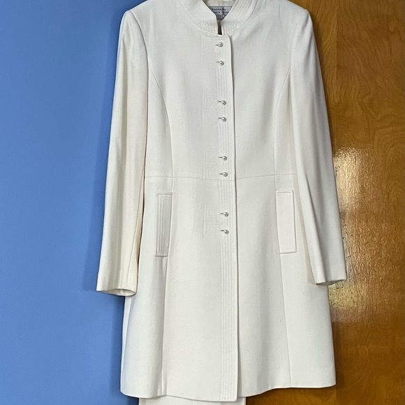 Cream Pantsuit - Picture 2 of 4